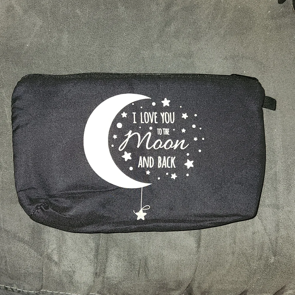 NEW- Cosmetic bag- 